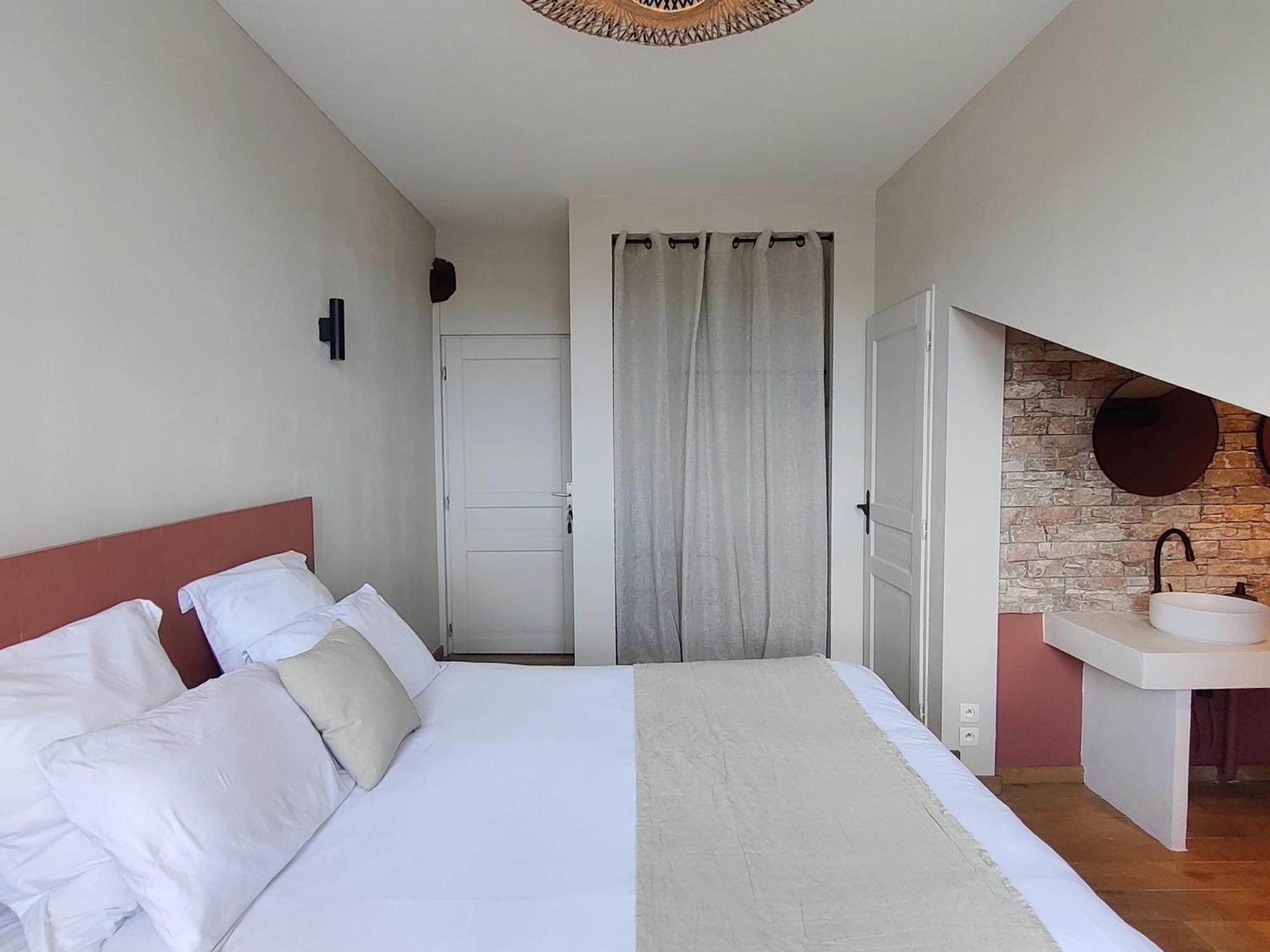 D'hotes - Les Palmiers 3*