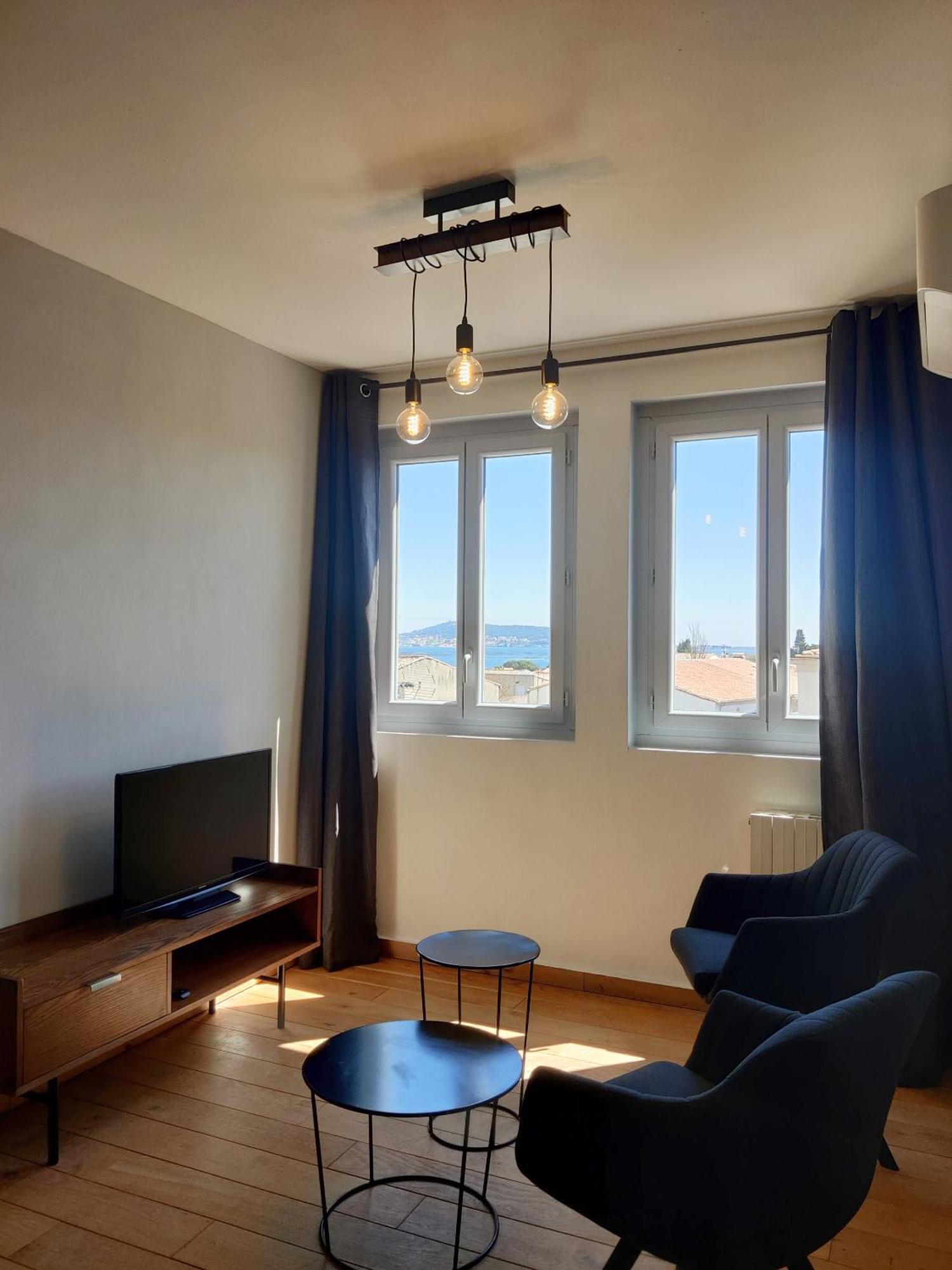 D'hotes - Les Palmiers 3*